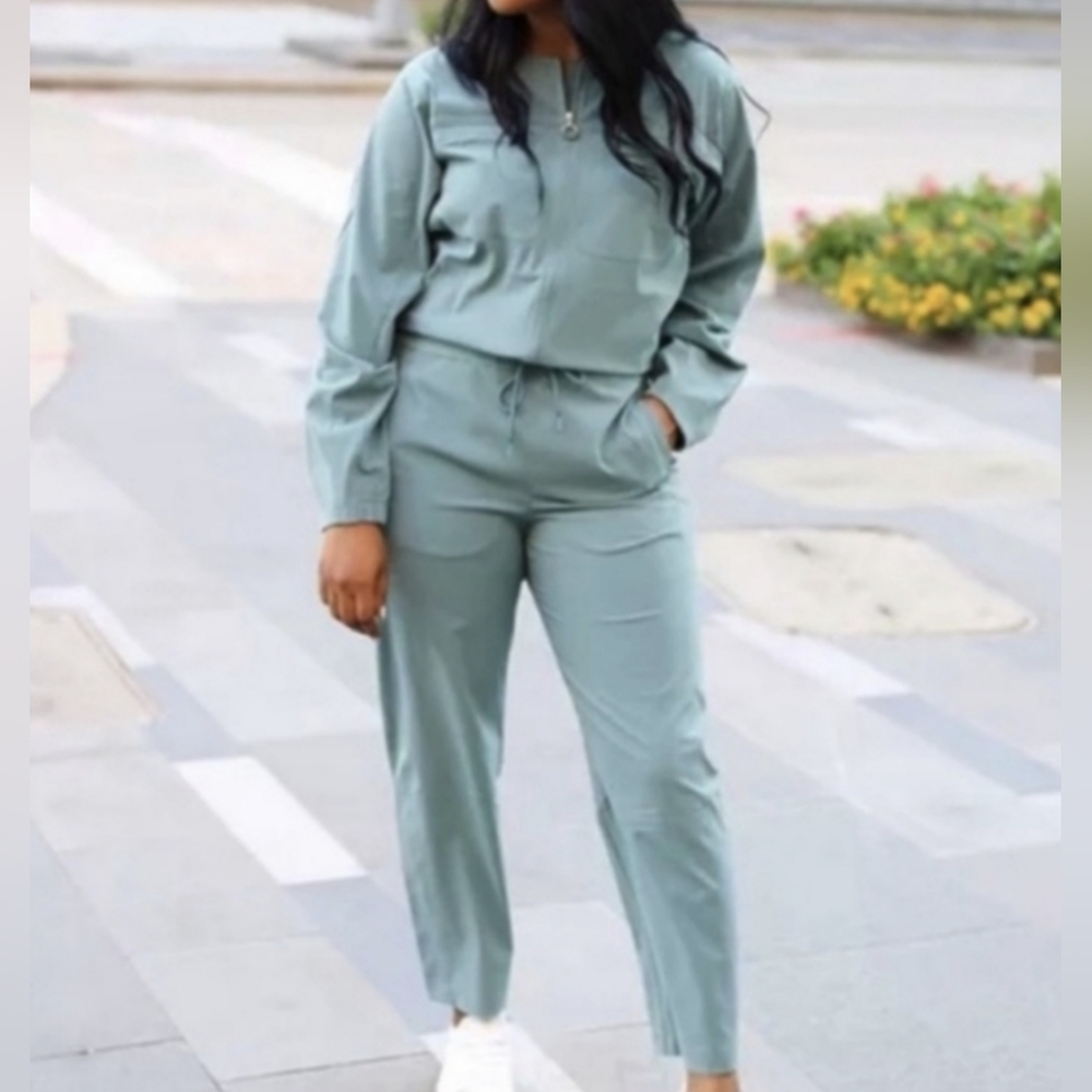 NWOT Lululemon Ventlight Zippered Jumpsuit green